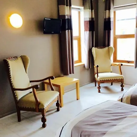 Holland House F94dp26 3*