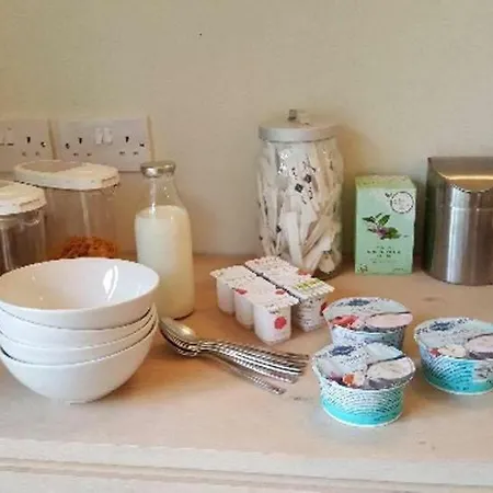 Holland House F94dp26