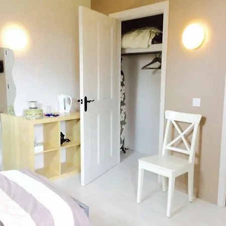 Holland House F94dp26 Oda ve Kahvaltı 4*